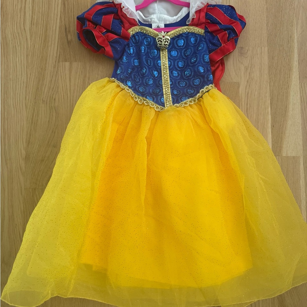 Disney Snow White Costume - Vibrant Red, Blue, and Yellow, like brand new!